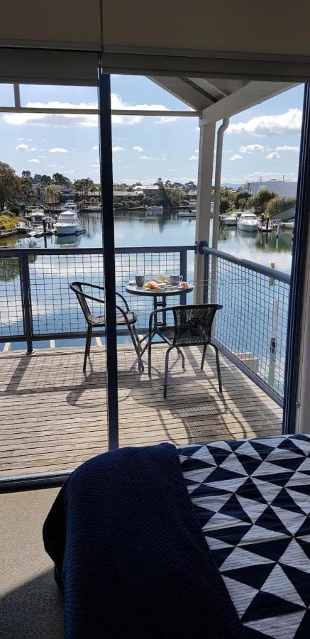 The View - Captains Cove Waterfront Resort Paynesville Exteriör bild