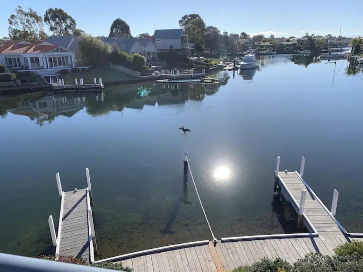 The View - Captains Cove Waterfront Resort Paynesville Exteriör bild