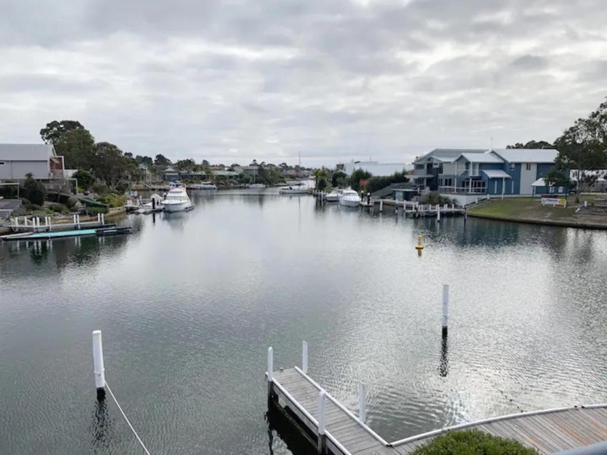 The View - Captains Cove Waterfront Resort Paynesville Exteriör bild