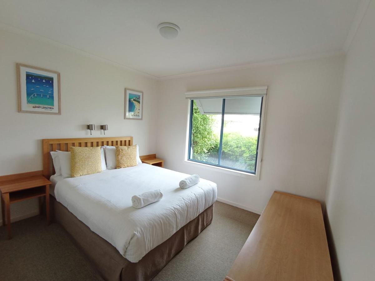 The View - Captains Cove Waterfront Resort Paynesville Exteriör bild