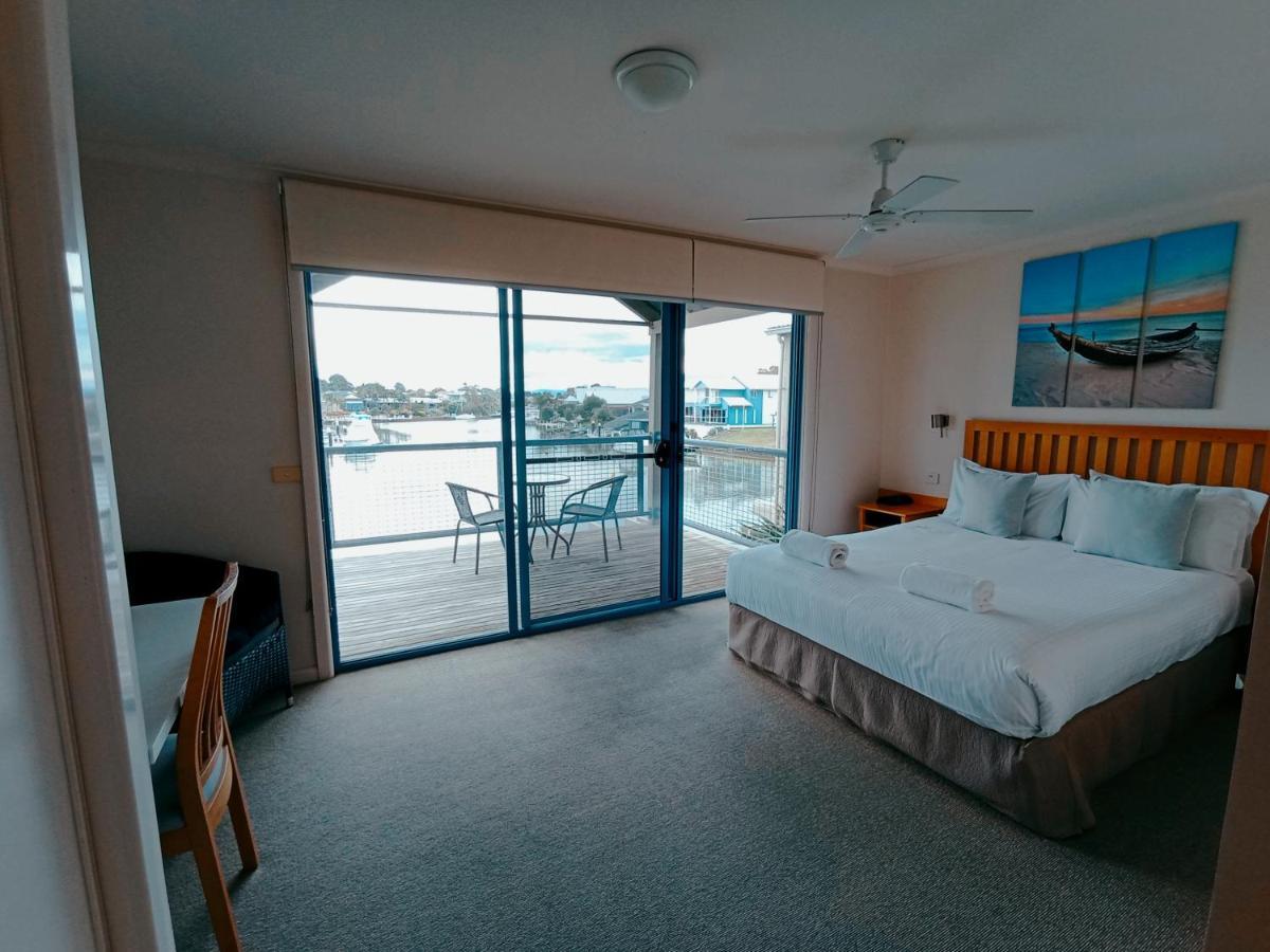 The View - Captains Cove Waterfront Resort Paynesville Exteriör bild