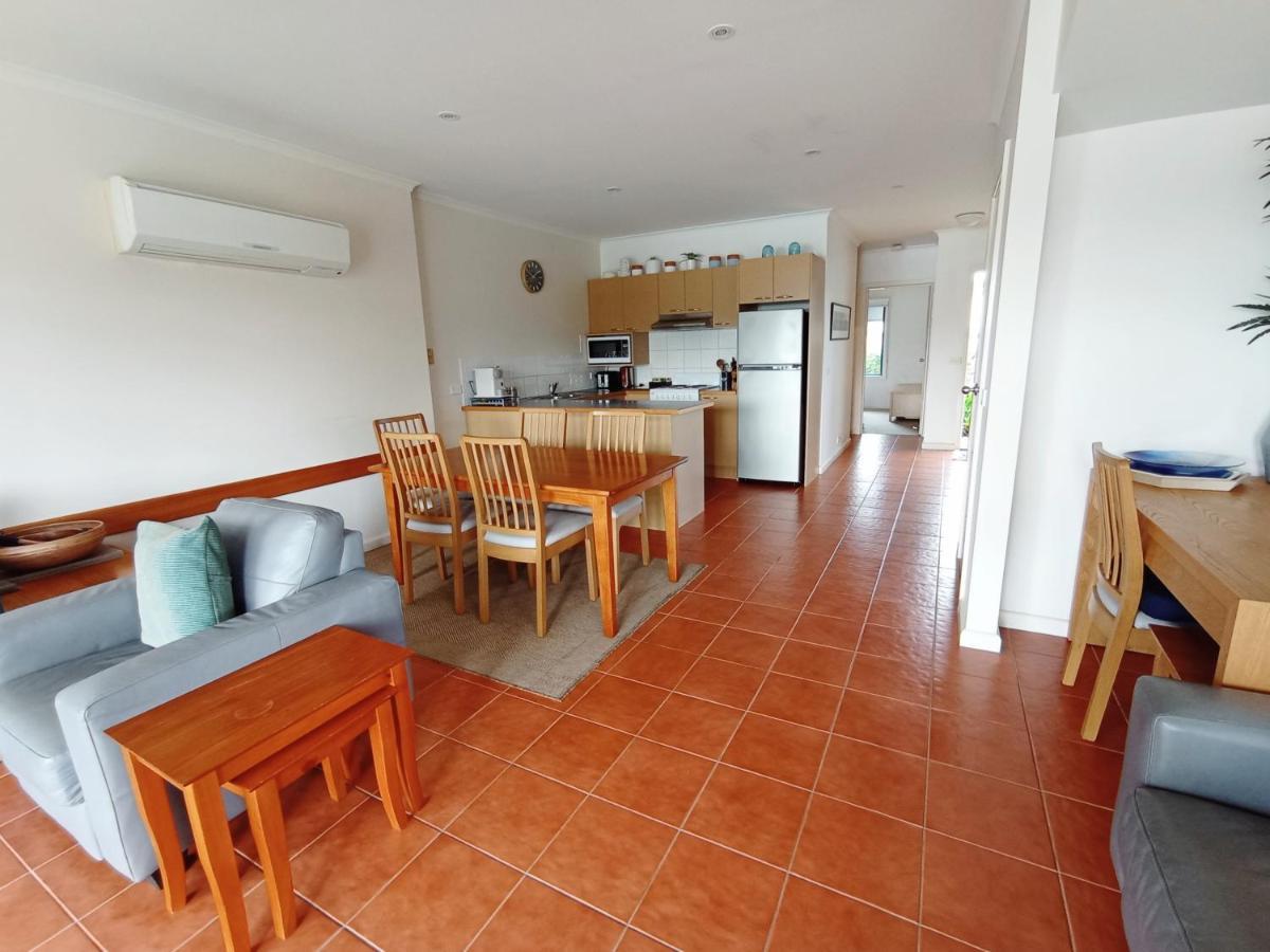 The View - Captains Cove Waterfront Resort Paynesville Exteriör bild