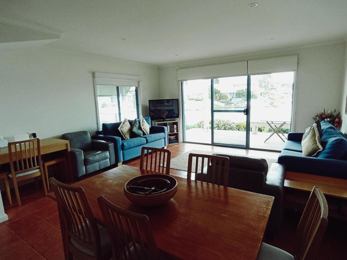 The View - Captains Cove Waterfront Resort Paynesville Exteriör bild